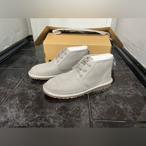 BRAND NEW IN BOX | Men’s Ugg Neumel Natural Chukka Ankle Boots (Size 9)